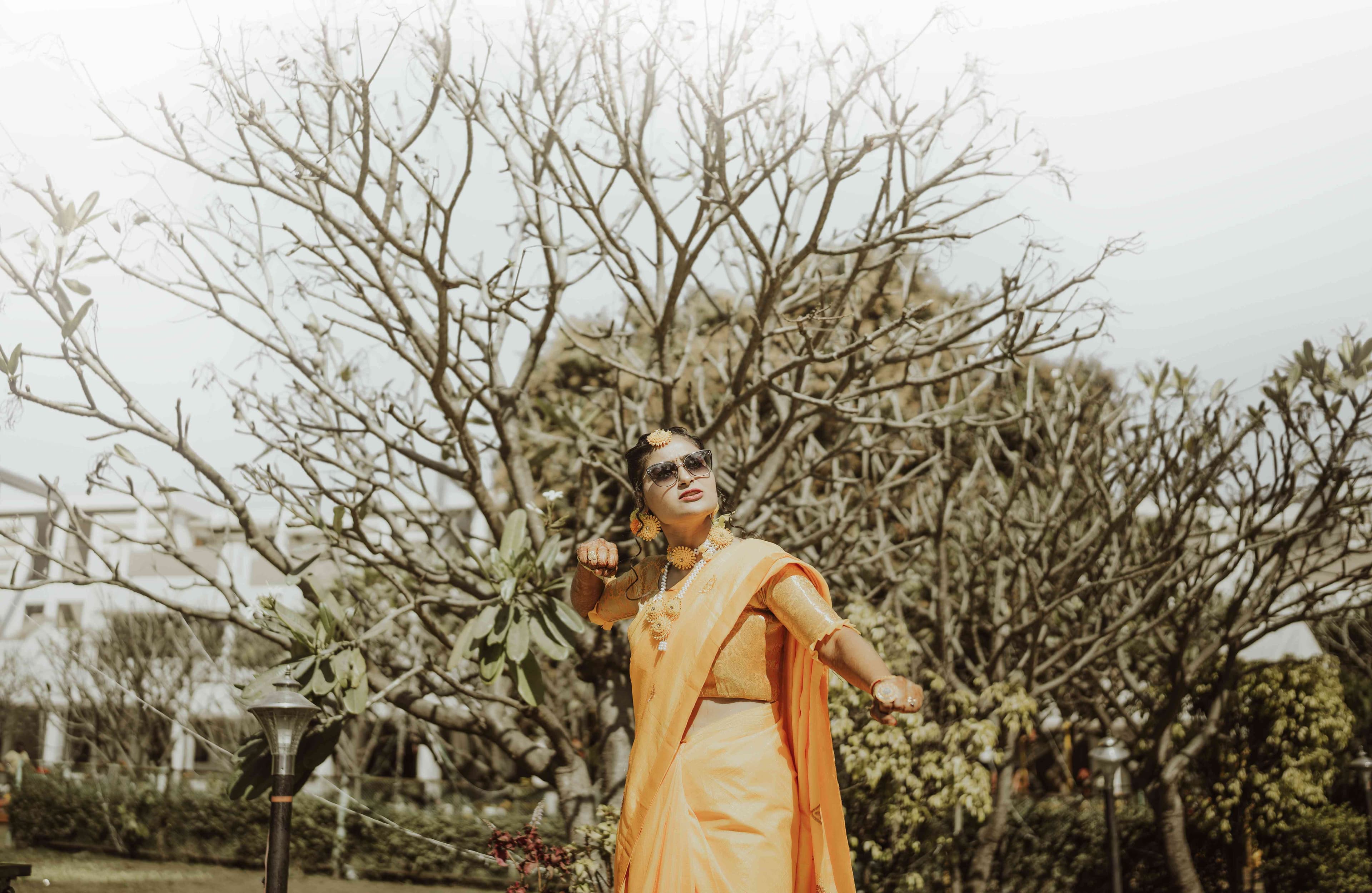 Guests sharing laughter during a candid photoshoot in Jamshedpur